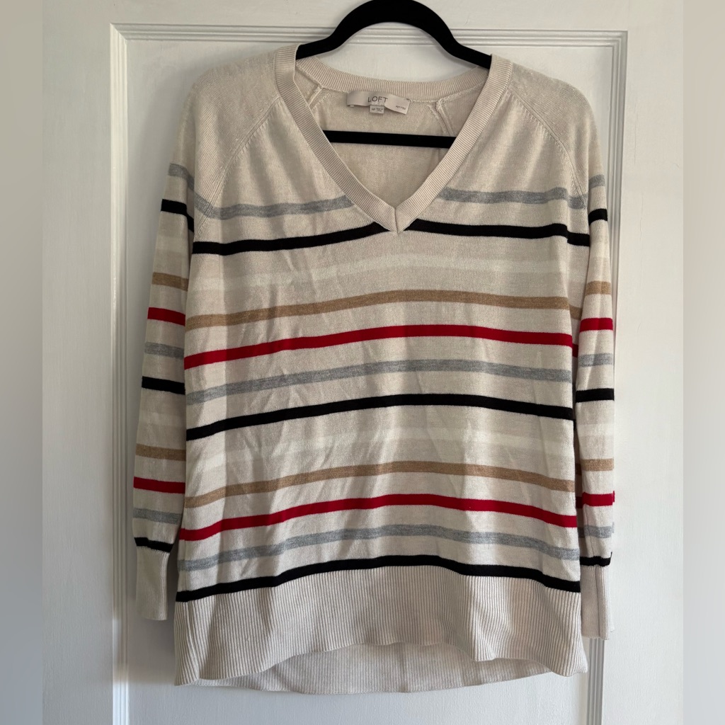 Loft V-Neck Striped Lightweight Sweater Size Medium Petite